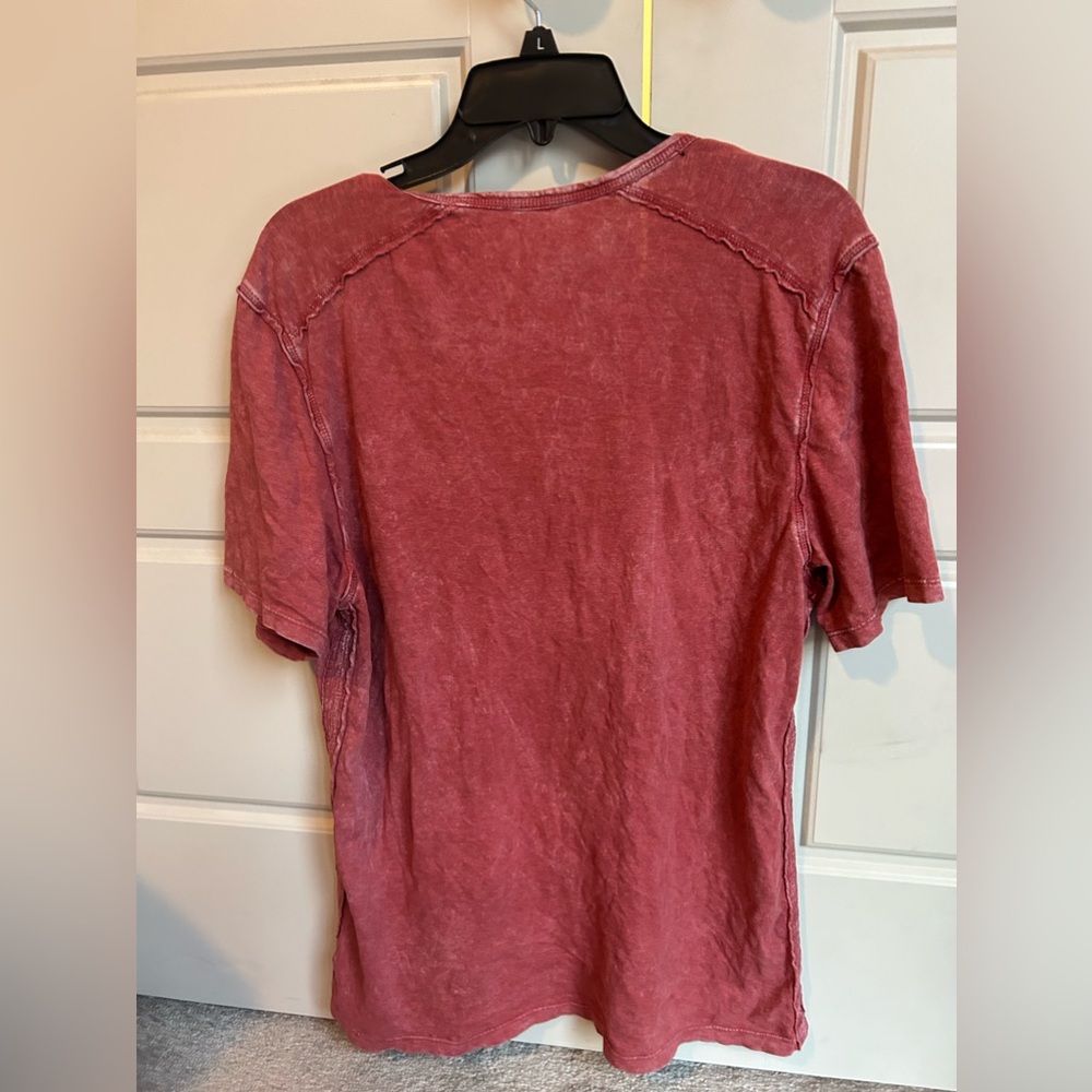 Red tee - Picture 3 of 3